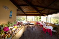 Reštaurácia alebo iné gastronomické zariadenie v ubytovaní Alba Marina B&B