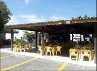 Nhà hàng/khu ăn uống khác tại Casa Piatã com piscinas em condomínio grande