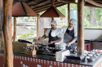 Επισκέπτες που μένουν στο PantherOn Lodge, Bandhavgarh, India