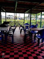 En restaurant eller et andet spisested på House boat