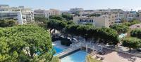 Basen w obiekcie Charmant studio à Cros de Cagnes lub w pobliżu