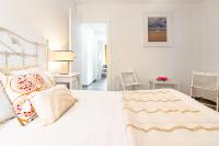 Postel nebo postele na pokoji v ubytování Malaga Center Flat Beach & Terrace