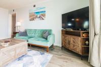 TV&#47;Unterhaltungsangebot in der Unterkunft Windy Waves Top Location w Pool