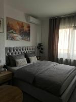 Posteľ alebo postele v izbe v ubytovaní LuxRooms - Hotel type with private jacuzzi