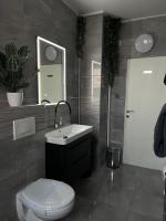 Kúpeľňa v ubytovaní LuxRooms - Hotel type with private jacuzzi