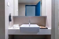 Een badkamer bij ibis Styles Kuala Lumpur Bukit Bintang