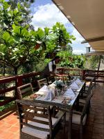 Un jardín fuera de Zebi Ecolodge