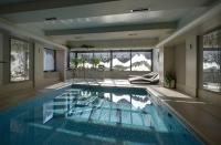 Bazén v ubytovaní Rezydencja nad Wodospadem Spa&Wellness koło Szklarskiej Poręby alebo v jeho blízkosti