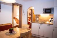 Kuchyň nebo kuchyňský kout v ubytování Appartement-Gästehaus Ursula