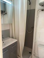Kúpeľňa v ubytovaní Résidence Port Soleil Bâtiment B2 - Studio 3 pers- Port Soleil 2ième étage MAE-4464