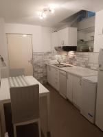 Kuchyňa alebo kuchynka v ubytovaní Apartments Aleksandra