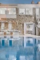 Basen w obiekcie Paradisiacal Villa with Pool and Sea View in Mykonos lub w pobliżu