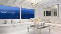 Część wypoczynkowa w obiekcie Paradisiacal Villa with Pool and Sea View in Mykonos