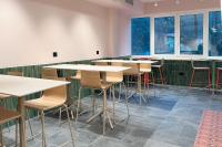 B&B HOTEL Como Baradelloにあるレストランまたは飲食店