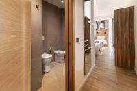 B&B HOTEL Como Baradelloにあるバスルーム
