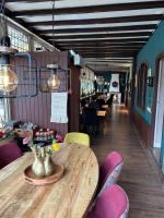 Boutique Hotel de la Ruïneにあるレストランまたは飲食店