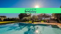 サルザーナにあるHOTIDAY Room Collection - Sarzanaのスイミングプールのイメージ