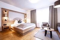 Posteľ alebo postele v izbe v ubytovaní Landhotel Zellerhof