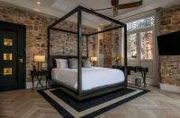 Hotel La Compania, In The Unbound Collection By Hyattにあるベッド
