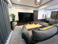LIT’S INN Sapporoにあるテレビまたはエンターテインメントセンター