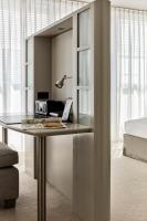 The Mandala Berlin, a Member of Design Hotelsにあるキッチンまたは簡易キッチン