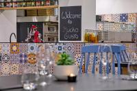 En restaurant eller et andet spisested på Easy One Premium Art