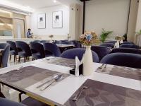 Χώρος καθιστικού στο Hotel Elinor By Dazzling Hotels & Resorts