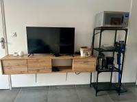 Telewizja i/lub zestaw kina domowego w obiekcie Blu'in - Mérignies