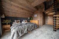 Postel nebo postele na pokoji v ubytování Hotel Litworowy Staw