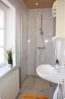 A bathroom at Haus Gerstbauer