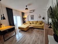 Posedenie v ubytovaní LUCY Apartments with heated pool & free private parking