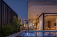 Bazén v ubytování Greenvale Park Villas by Coastalbliss nebo v jeho okolí