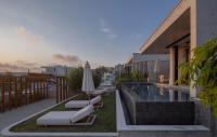 Bazén v ubytování Greenvale Park Villas by Coastalbliss nebo v jeho okolí