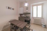 A kitchen or kitchenette at Vintage Ottaviano Apartment