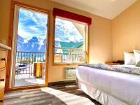 MountainView -PrivateChalet Sleep7- 5min to DT Vacation Homeにあるベッド