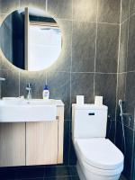 Ein Badezimmer in der Unterkunft XING LUN KLCC The Colony Infinitum