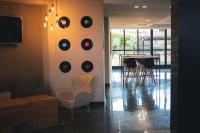 Telewizja i/lub zestaw kina domowego w obiekcie Best Western Mirage Hotel Fiera