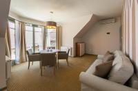 A seating area at Villa Oliva Boutique Rooms Zamárdi