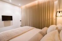 Posteľ alebo postele v izbe v ubytovaní Luxury Apt Near The Beach Athens Riviera By Olon