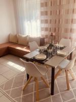 Posedenie v ubytovaní Alpesi Apartman Downtown