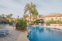 Bazén v ubytovaní SkySea Holidays Riviera del Sol alebo v jeho blízkosti