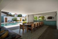 Bazén v ubytování Kalkudah Beach House nebo v jeho okolí