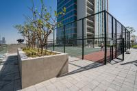 Tenis a/nebo squash v ubytování TH-Homes Downtown 2 Bedroom with Burj Khalifa view nebo okolí