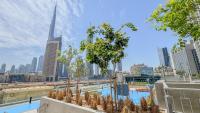 Bazén v ubytování TH-Homes Downtown 2 Bedroom with Burj Khalifa view nebo v jeho okolí
