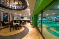 Basen w obiekcie Hotel Centrum lub w pobliżu