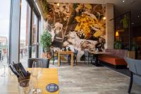 Ein Sitzbereich in der Unterkunft Fletcher Wellness-Hotel Helmond