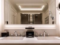 A bathroom at Sofitel Barcelona Skipper