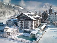 Hotel Der Löwe LEBE FREI v zime