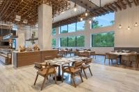 Ресторан / где поесть в Jim Corbett Marriott Resort & Spa