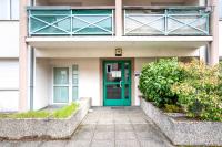 Fasada lub wejście do obiektu Choupette de la vallée avec garage
